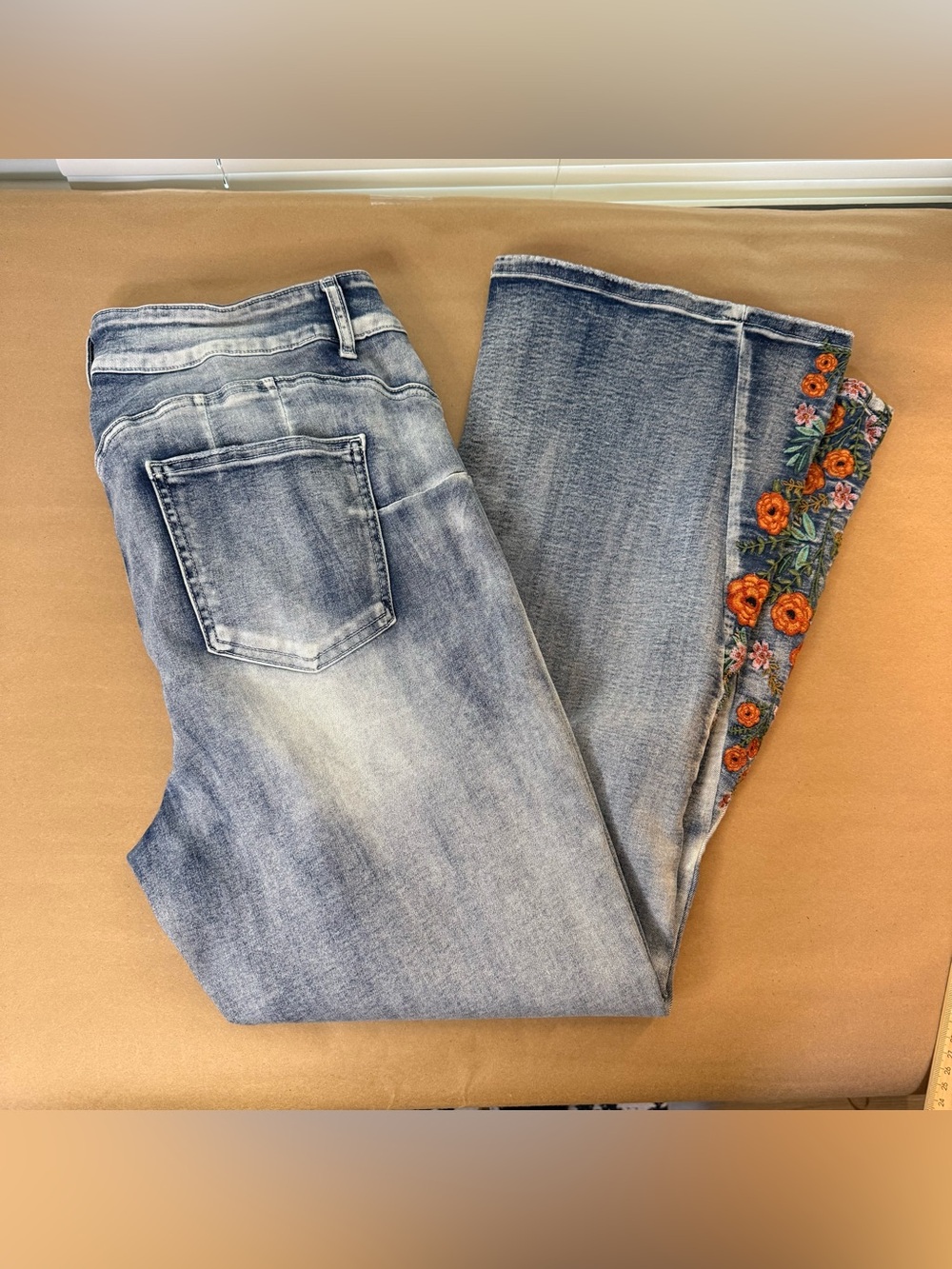 Embroidered Light Blue Flare Jeans with Floral Accent - Picture 9 of 9